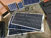 Online auction Matériels de showroom: Panneaux solaires - Pinces à expansion - Chaudières - Chauffe eau - Batteries solaires